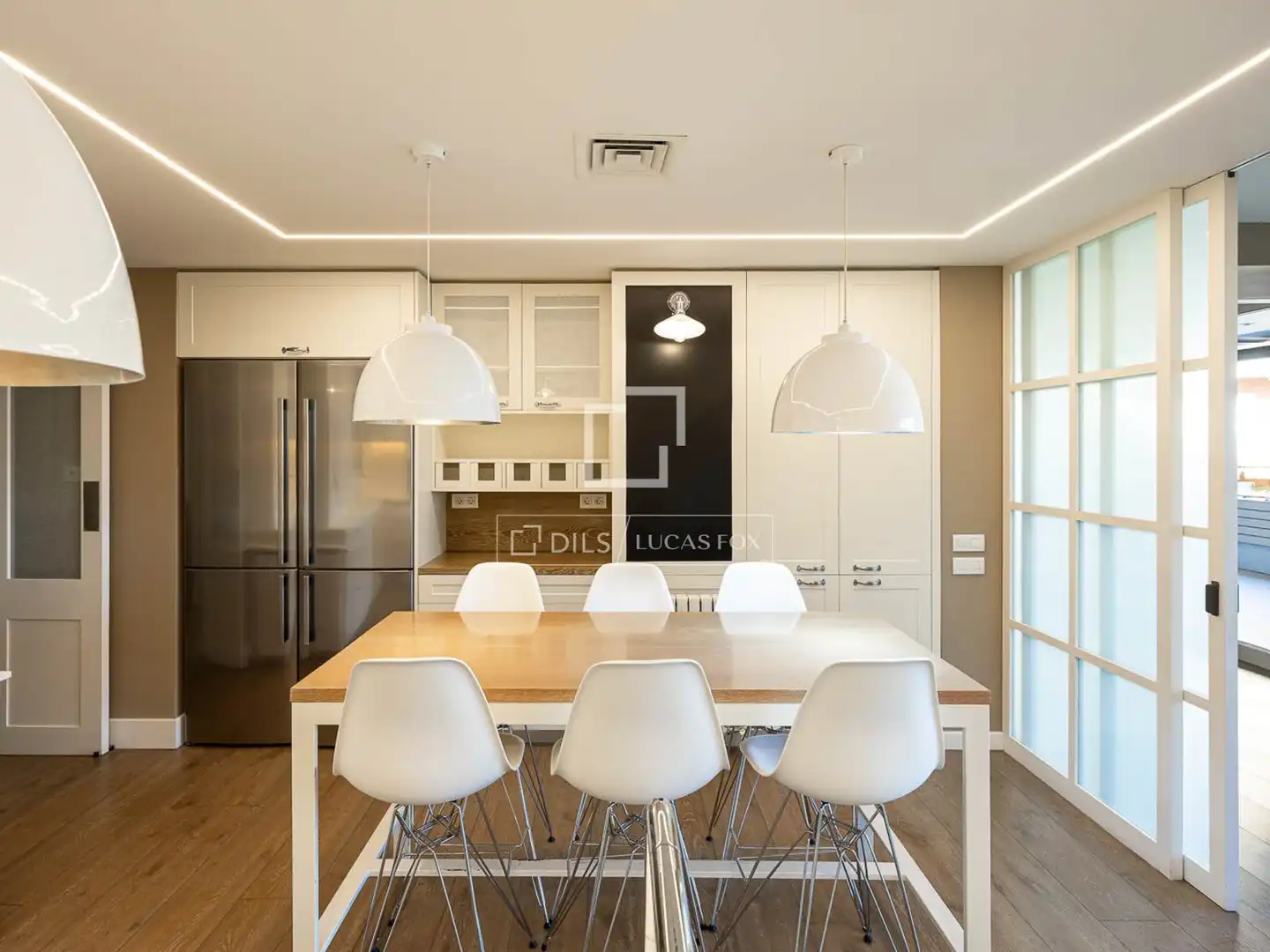 Küche von Wohnung zum Verkauf in Barcelona mit Klimaanlage, Heizung und Parkett