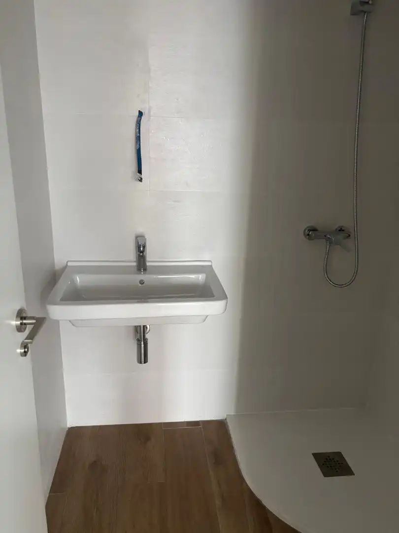 Badezimmer von Wohnung zur Miete in Quart de Poblet mit Klimaanlage, Heizung und Abstellraum