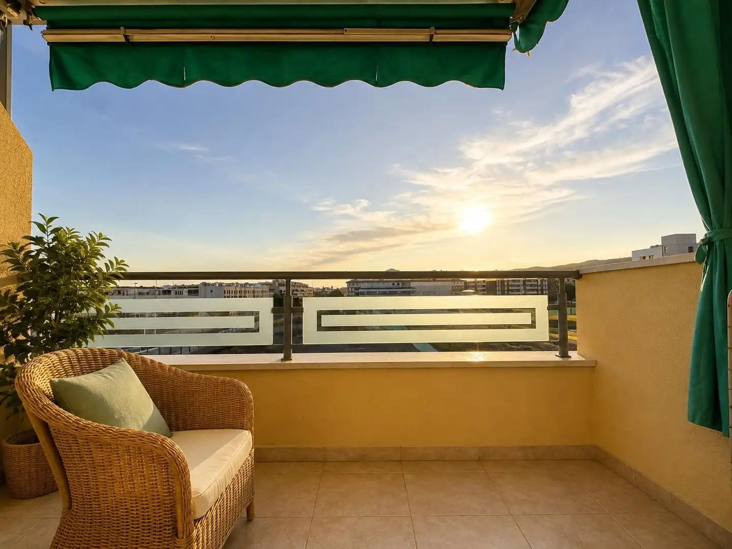 Terrasse von Wohnung zum Verkauf in Córdoba mit Heizung, Privatgarten und Terrasse