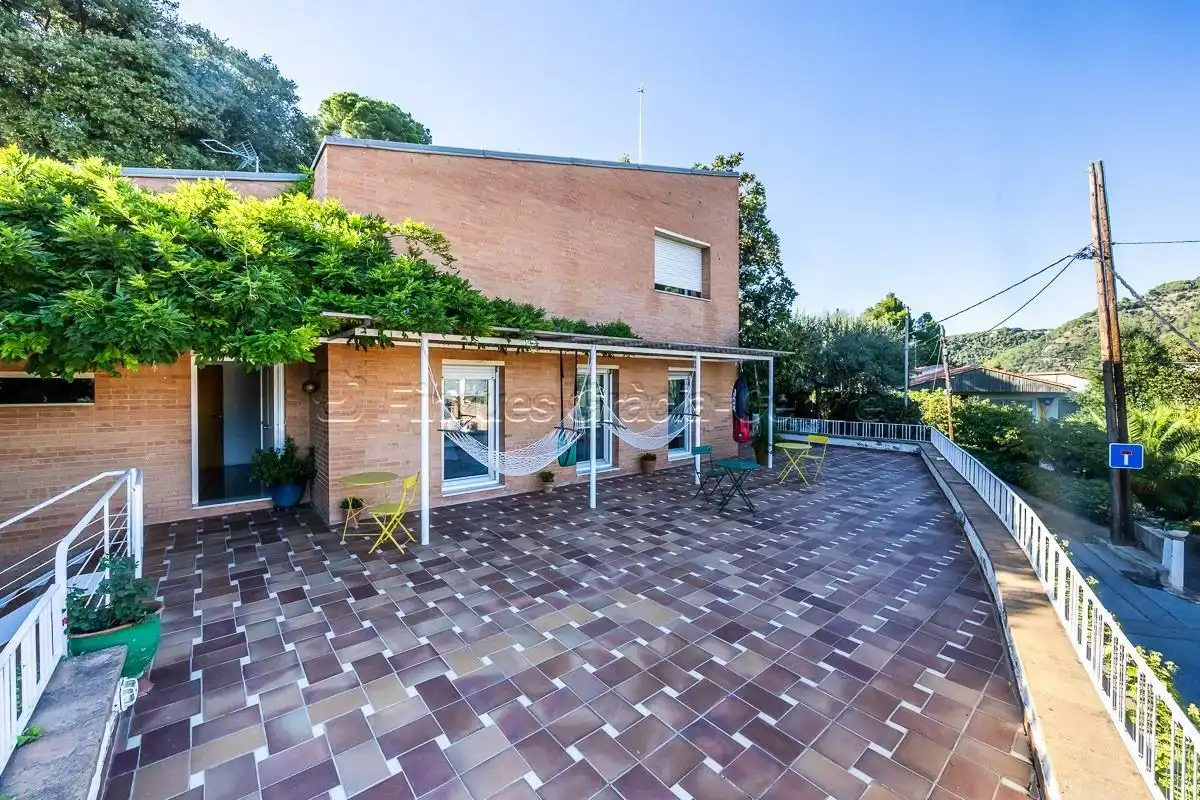 Jardí de Casa o xalet en venda en Castellar del Vallès amb Calefacció, Jardí privat i Terrassa