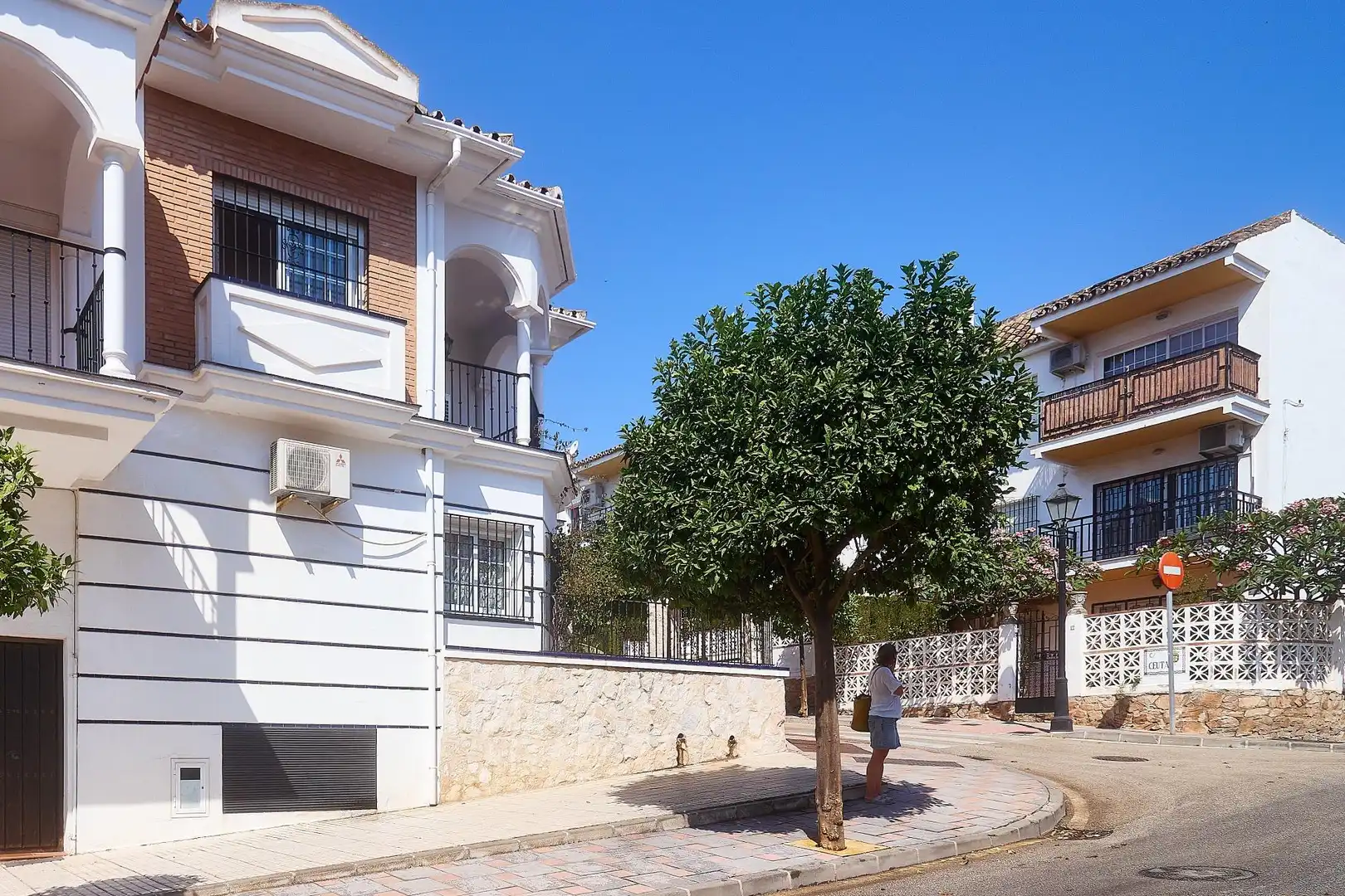 Vista exterior de Casa o xalet en venda en Fuengirola amb Aire condicionat, Calefacció i Terrassa