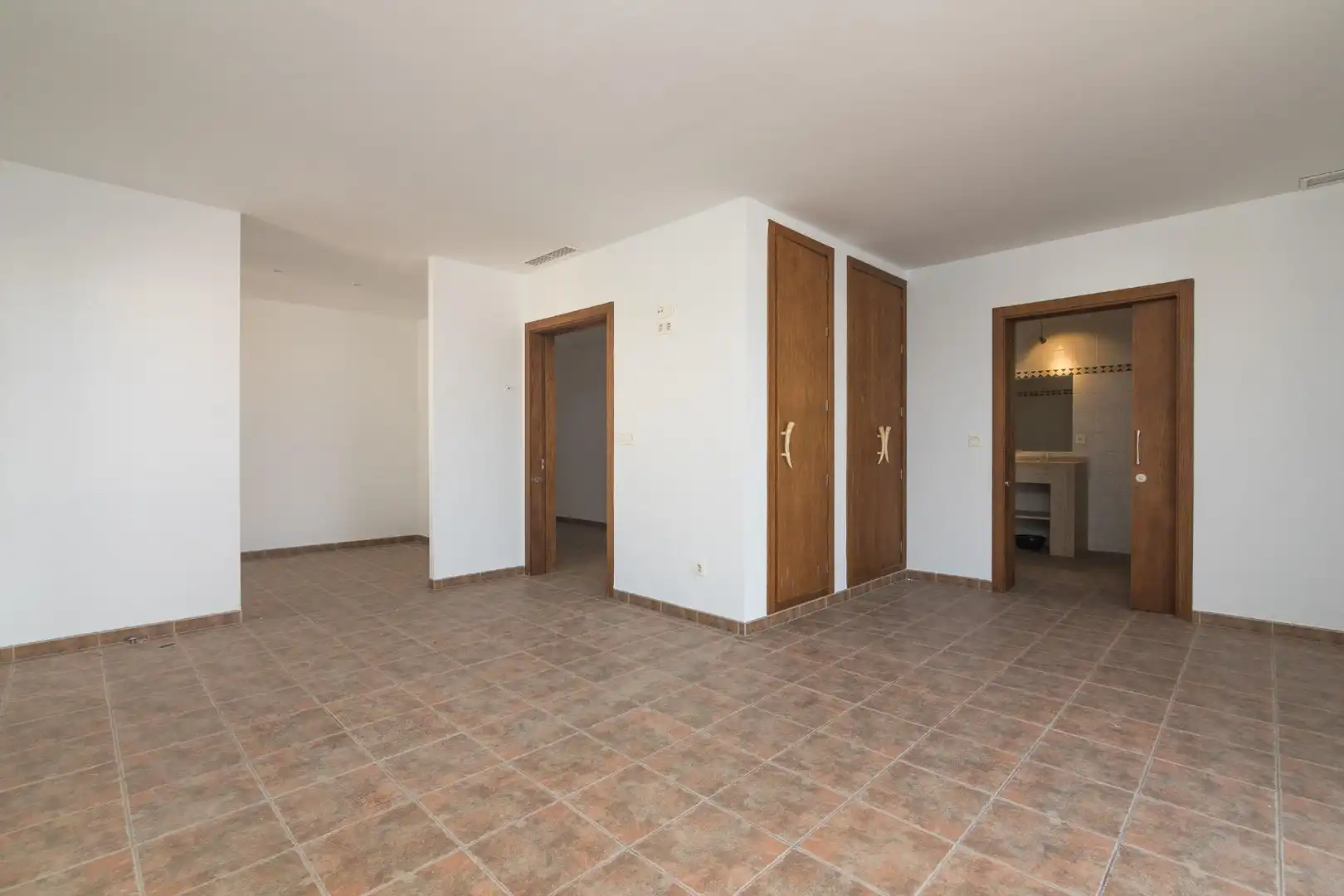 Dachboden zum Verkauf in Elche / Elx mit Klimaanlage, Heizung und Terrasse