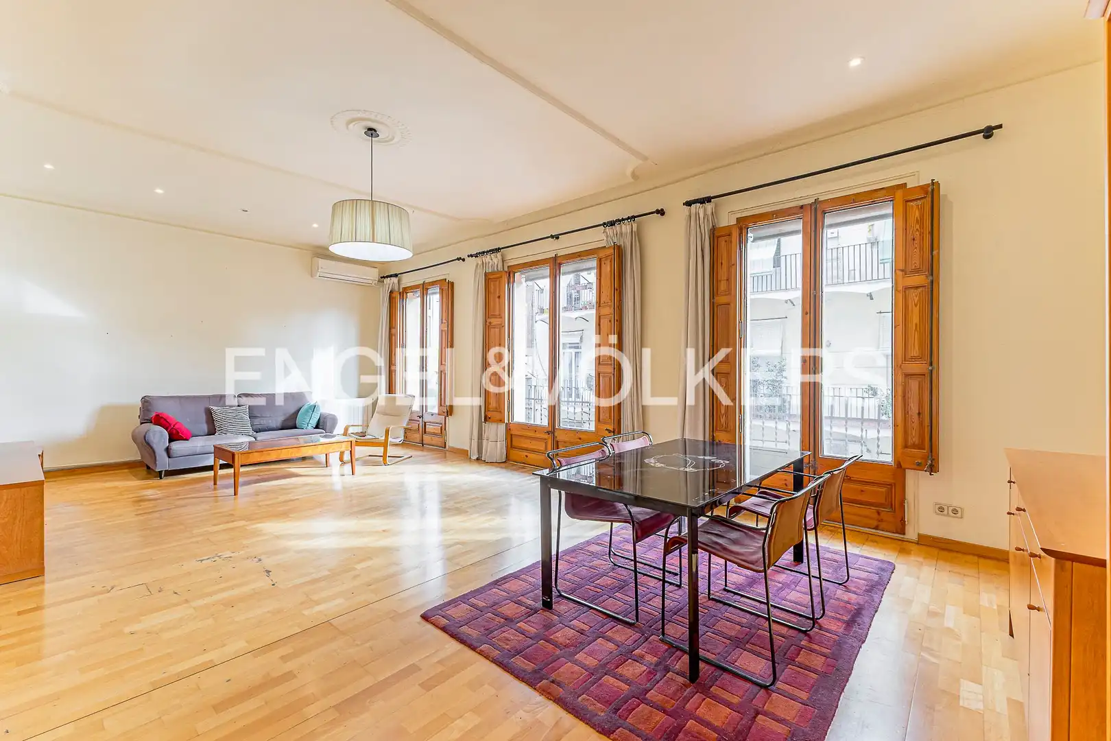 Living room of Flat for sale in Barcelona  with Air Conditioner, Heating and Parquet flooring