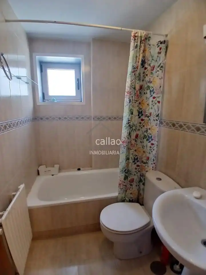 Wohnung zur Miete in Esteiro