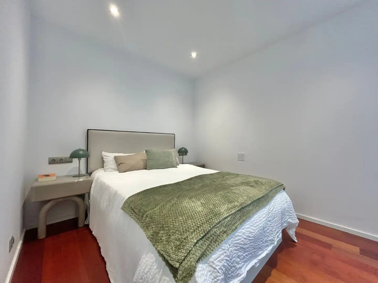 Dormitori de Apartament en venda en Málaga amb Aire condicionat, Calefacció i Terrassa