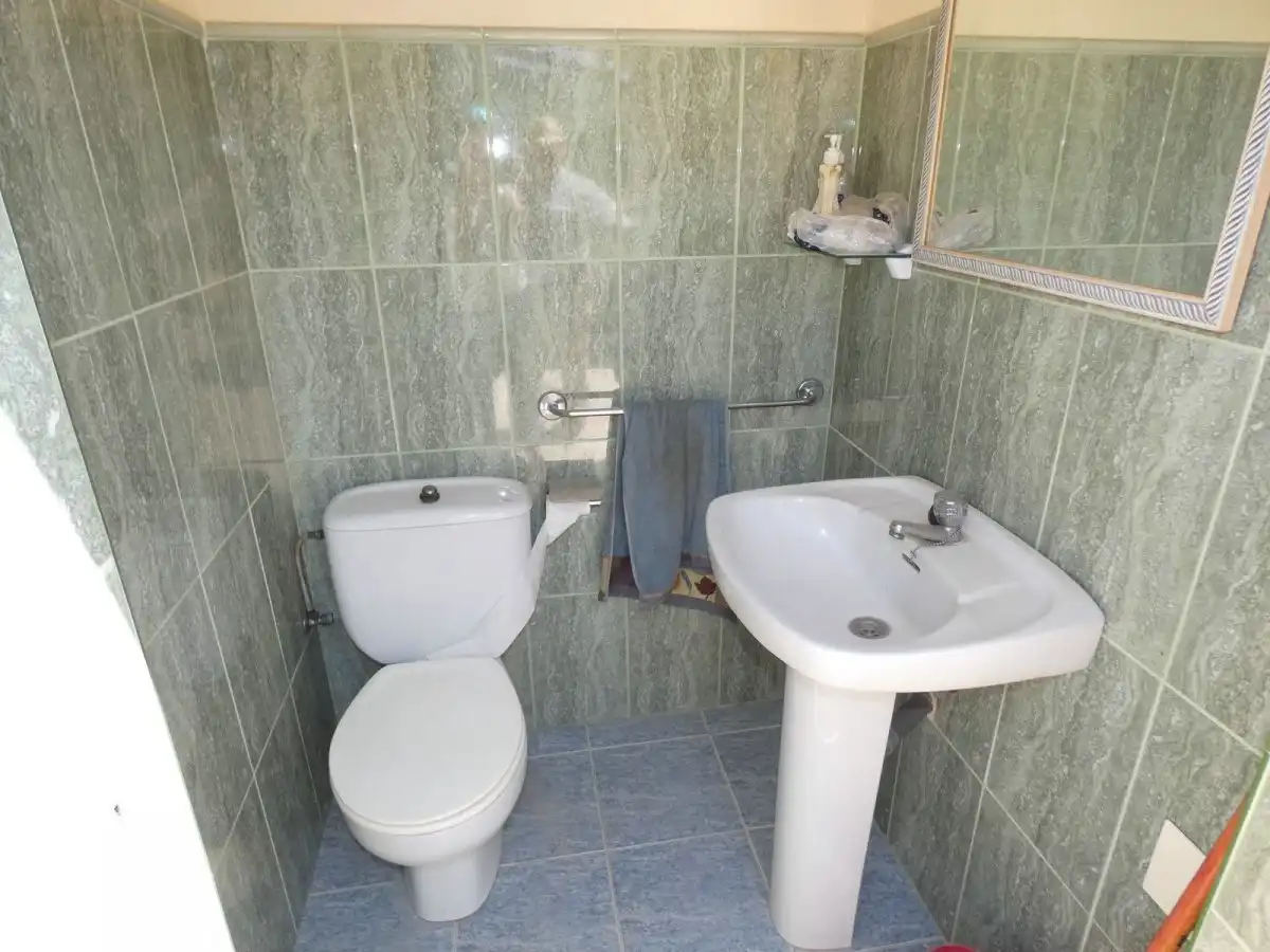 Bany de Casa o xalet en venda en Alguazas amb Jardí privat, Traster i Piscina