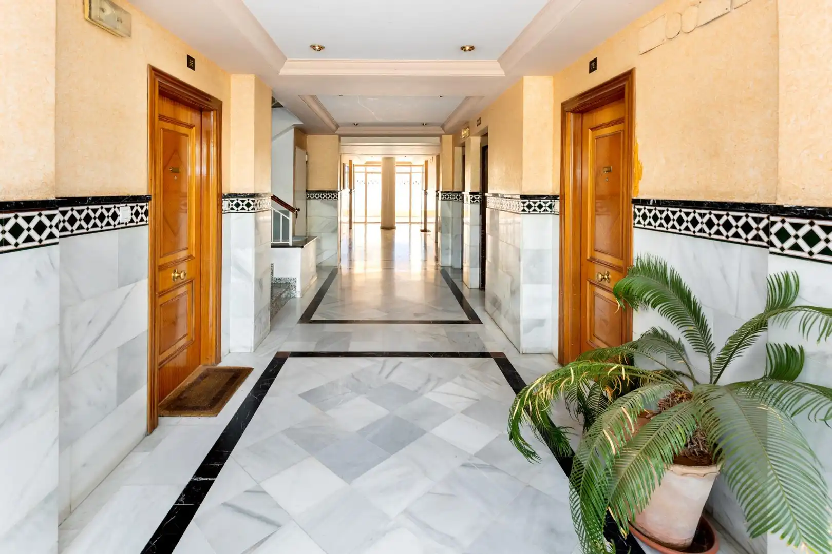 Dúplex en venta en Gójar con Aire acondicionado, Terraza y Amueblado
