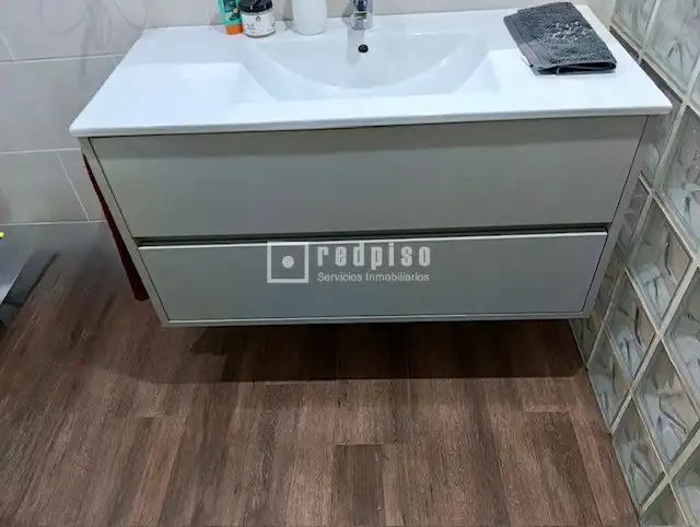 Bathroom of Flat for rent in Castellón de la Plana / Castelló de la Plana  with Furnished