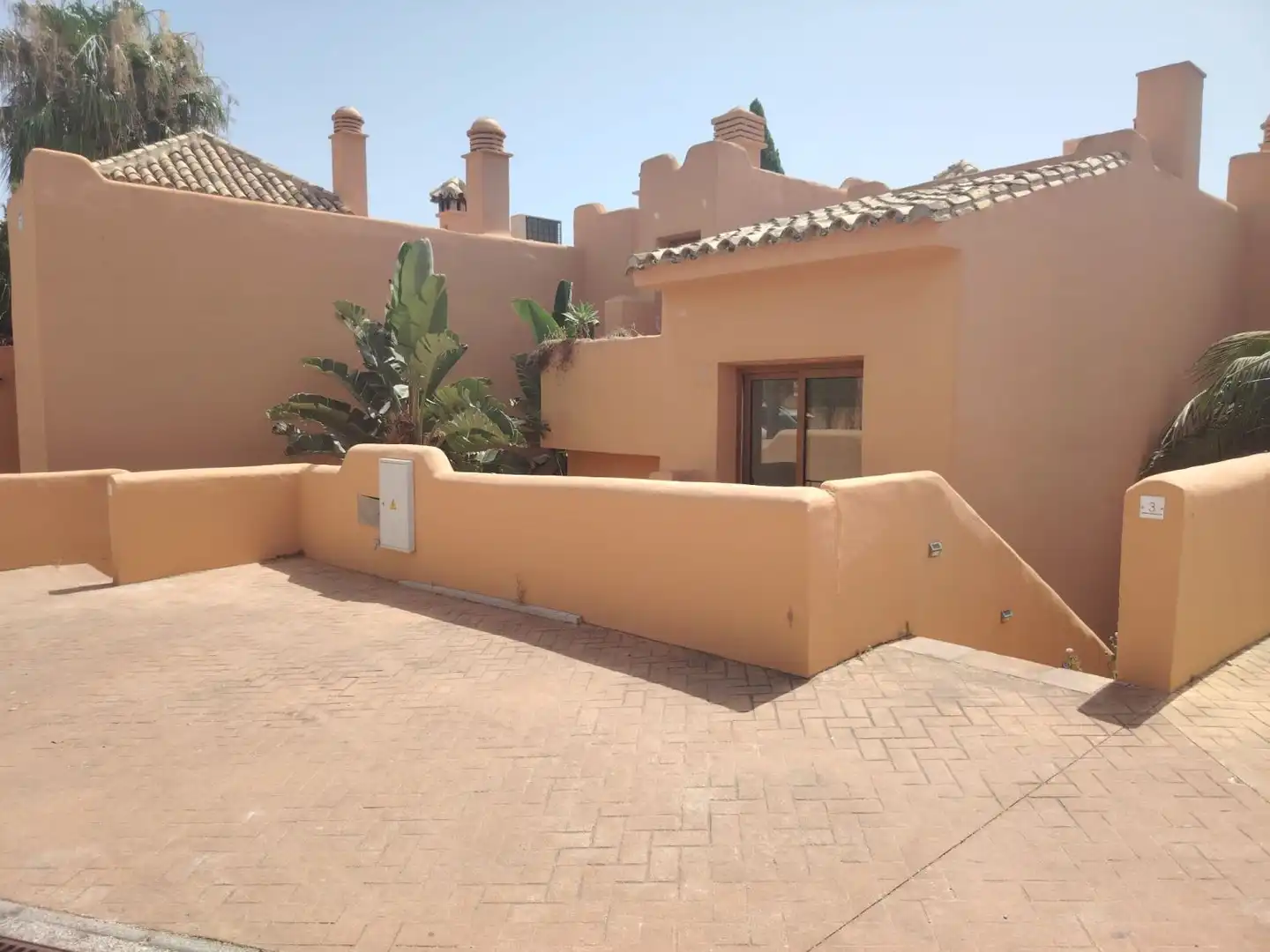 Vista exterior de Casa o xalet en venda en Mijas amb Calefacció, Jardí privat i Terrassa