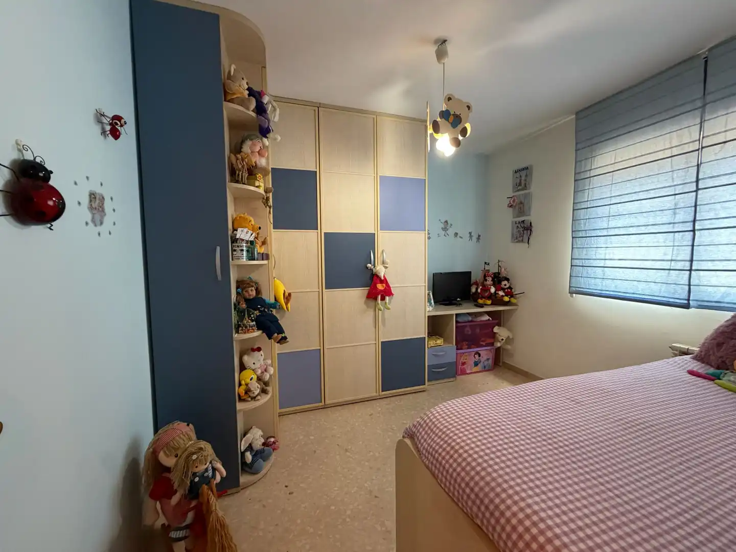 Habitación de Piso en venta en Sant Boi de Llobregat con Calefacción, Terraza y Amueblado