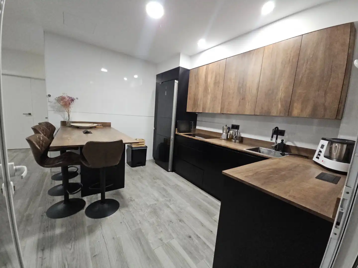 Cocina de Casa o chalet en venta en Dos Hermanas con Aire acondicionado, Calefacción y Jardín privado