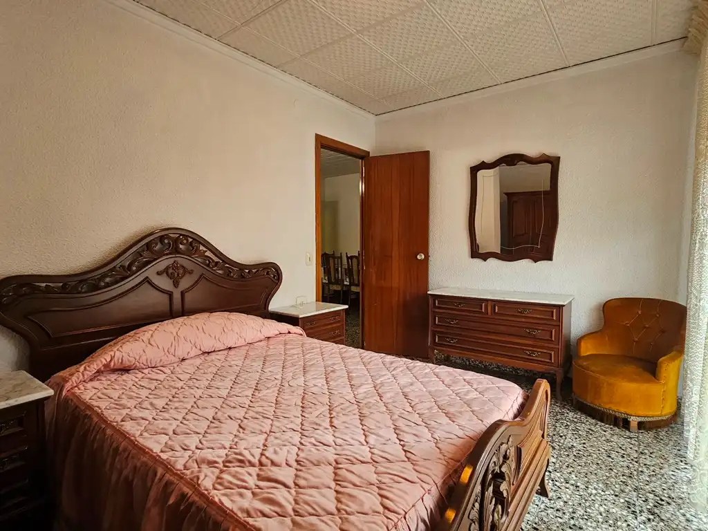 Habitación de Piso en venta en L'Eliana con Balcón y Internet
