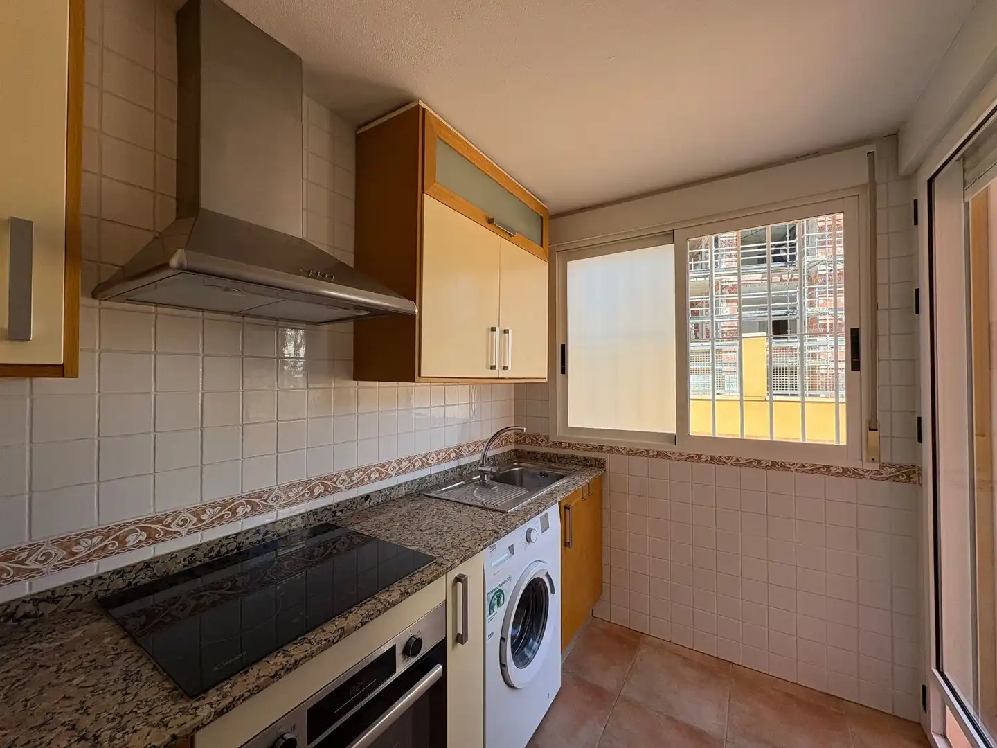 Apartamento con piscina en venta en Puerto Deportivo, imagen 10