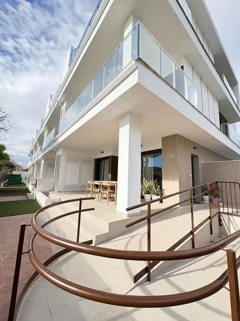 Vista exterior de Apartament en venda en Pilar de la Horadada ciudad