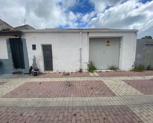 Exterior view of House or chalet for sale in Valladolid Capital  with Terrace