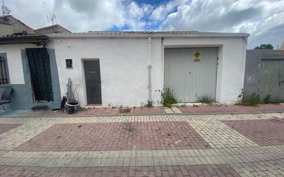 Exterior view of House or chalet for sale in Valladolid Capital  with Terrace