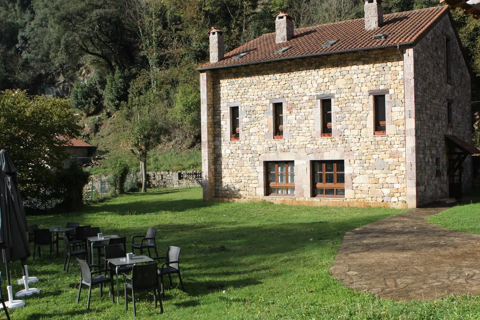 Vista exterior de Casa o chalet en venta en Cabrales con Jardín privado y Terraza