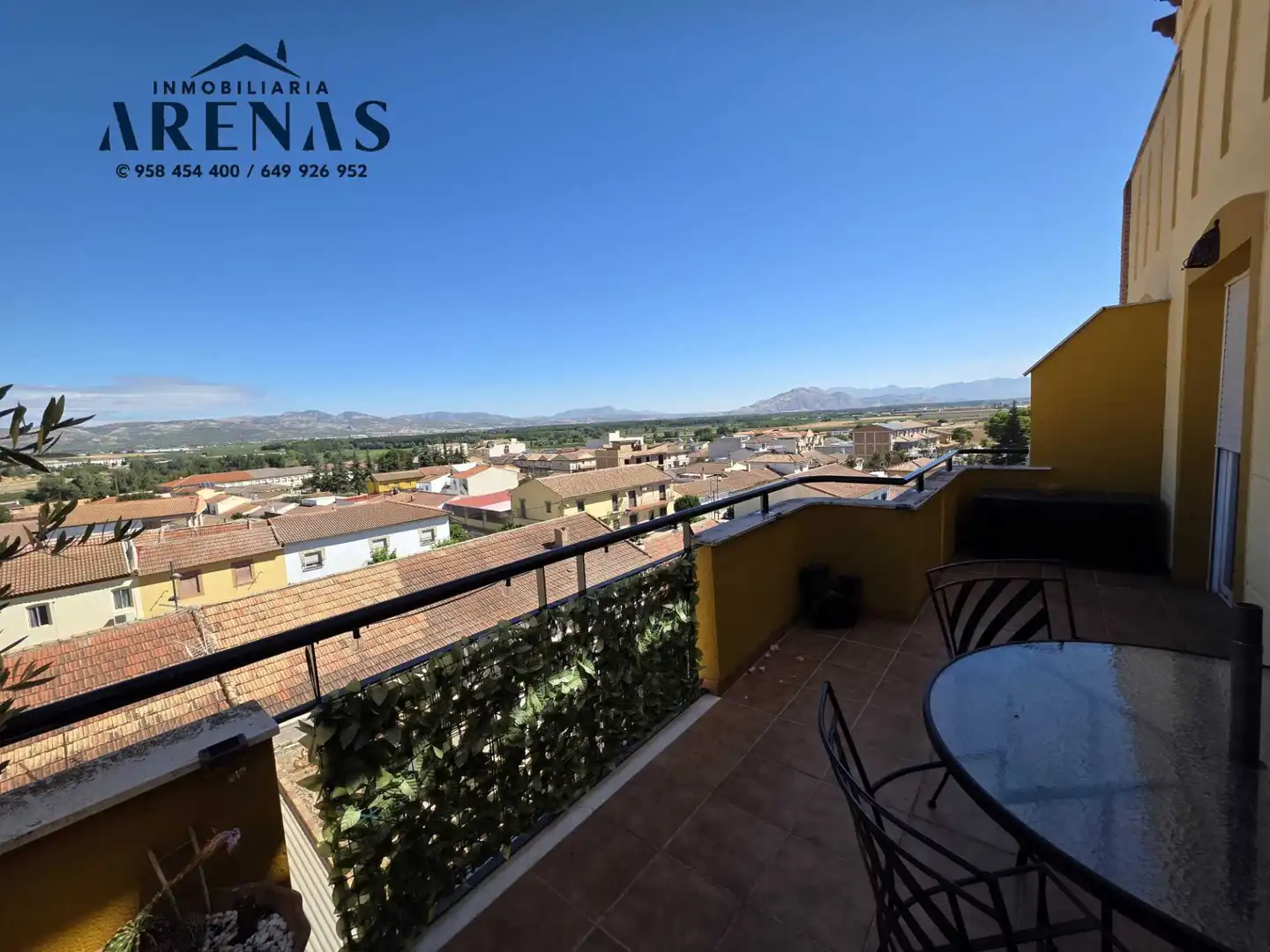 Vista exterior de Ático en venta en Láchar