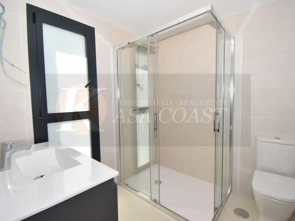 Bathroom of Detached homes for sale in Mijas  with Air Conditioner and Terrace