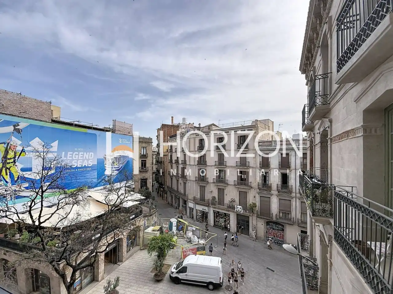 Außenansicht von Wohnung zum Verkauf in Barcelona mit Klimaanlage, Heizung und Parkett