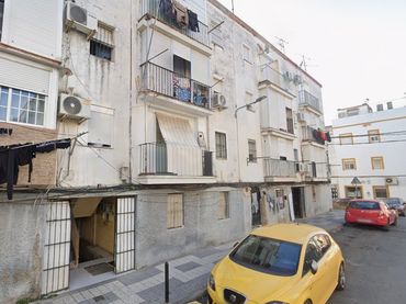 Haus zum Verkauf in CL ARGENTINA 4 Pl:02 Pt:0B 41920 SAN JUAN DE AZNALFARACHE (SEVILLA)