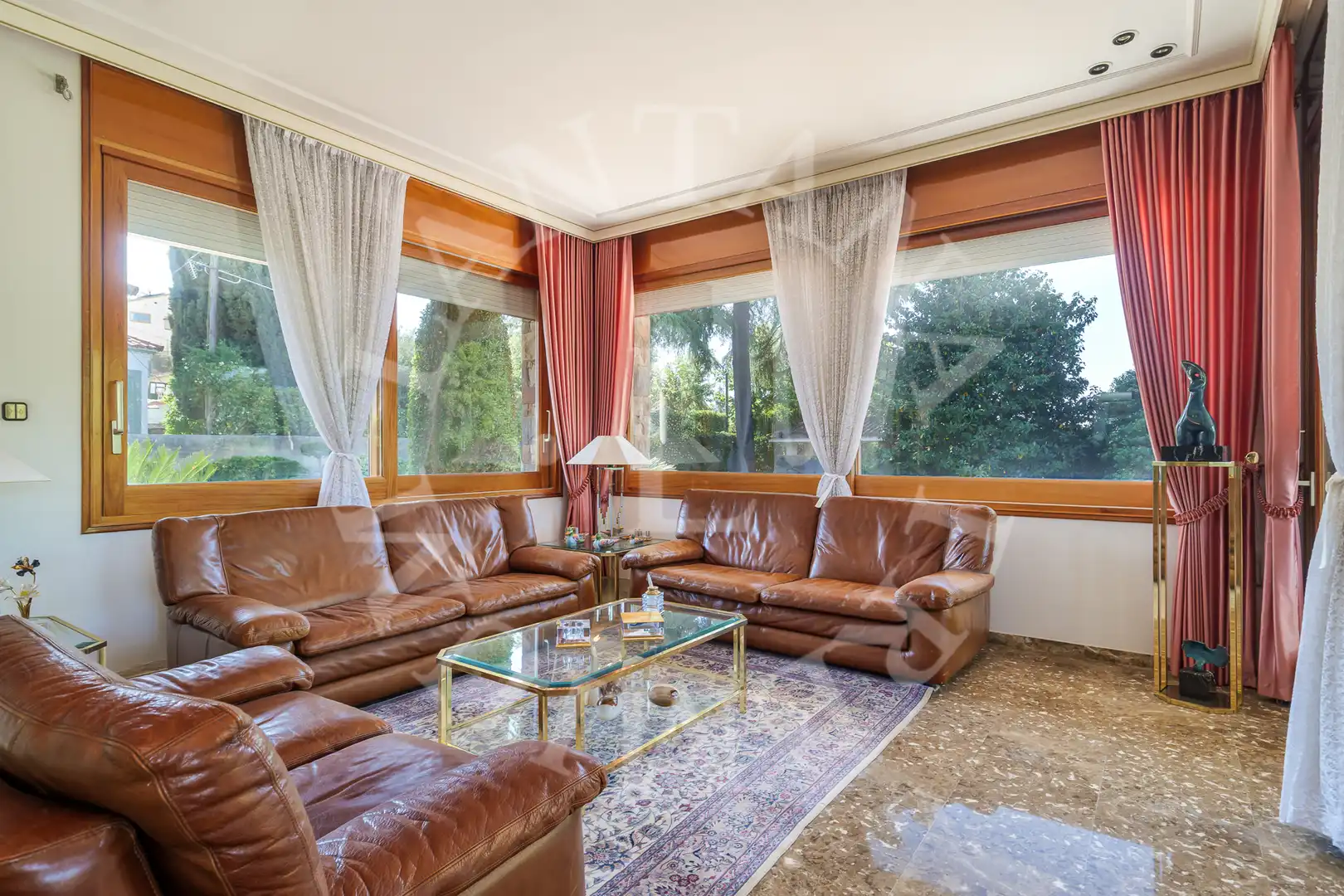 Sala de estar de Casa o chalet en venta en La Garriga con Aire acondicionado, Calefacción y Jardín privado
