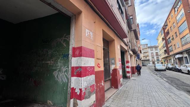 Garaje en Venta en Calle ECHEGARAY, JOSE en Barrio del Ave