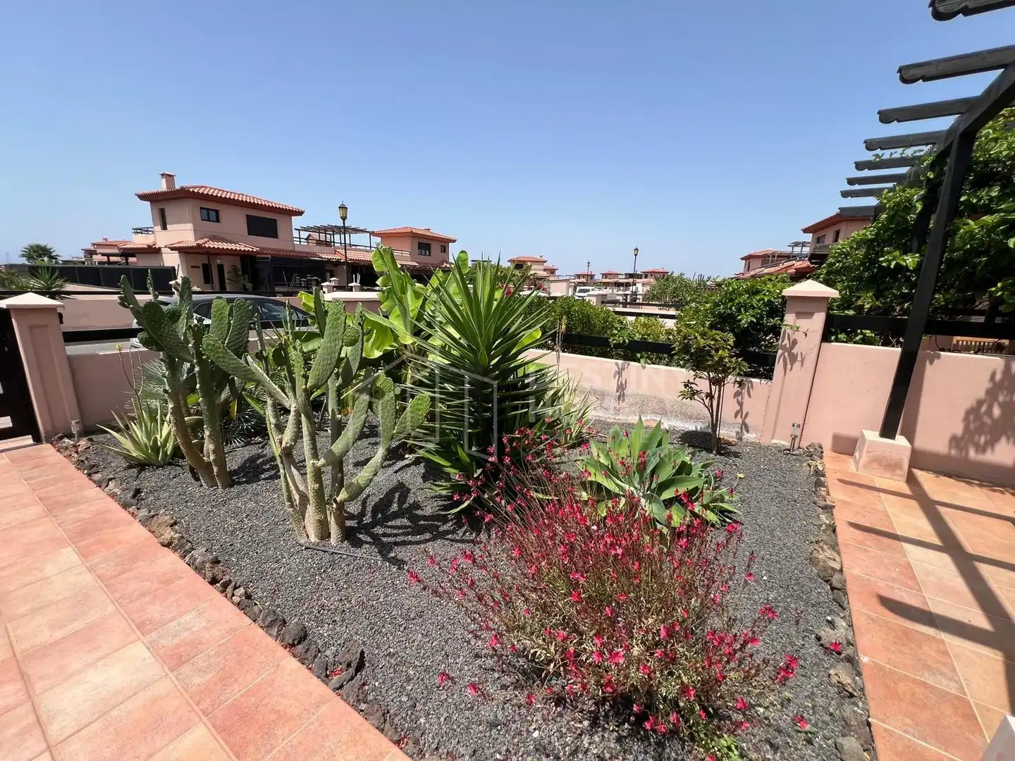 Terrassa de Casa adosada en venda en La Oliva amb Jardí privat, Terrassa i Moblat
