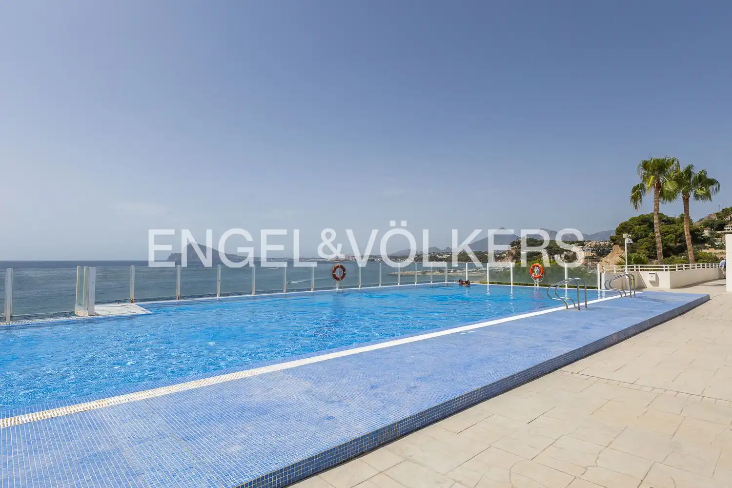 Piscina de Piso de alquiler en Altea con Aire acondicionado, Calefacción y Jardín privado