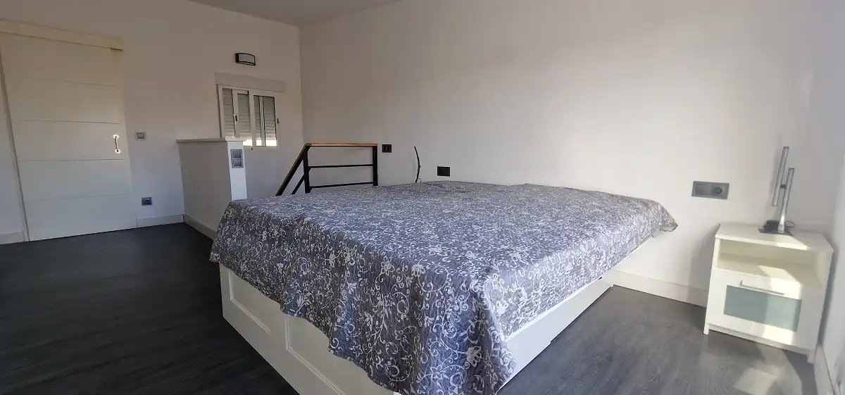 Habitación de Casa adosada en venta en Santa Pola con Terraza, Amueblado y Balcón
