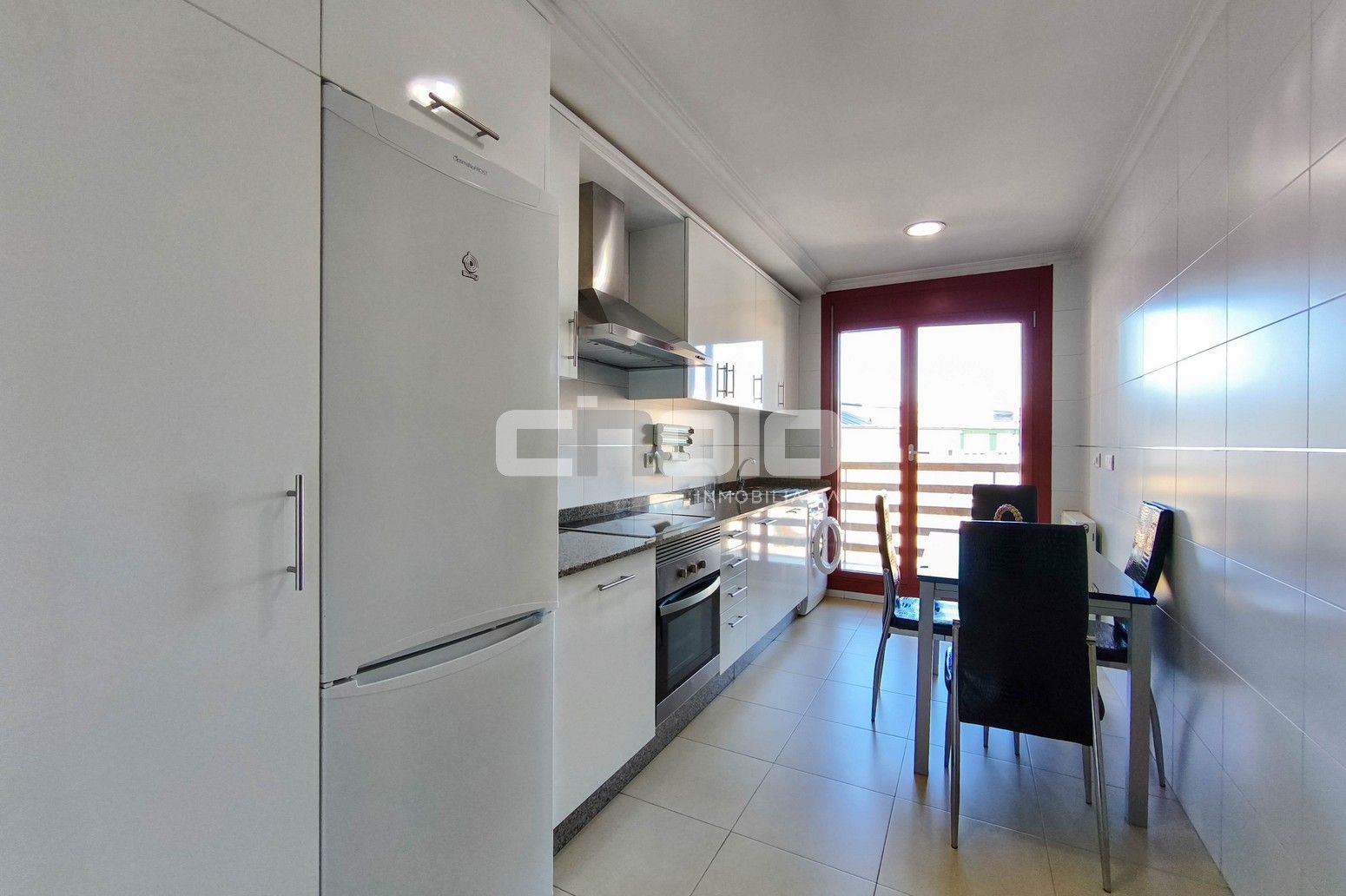 Cuina de Pis en venda en Lugo Capital amb Calefacció, Traster i Moblat