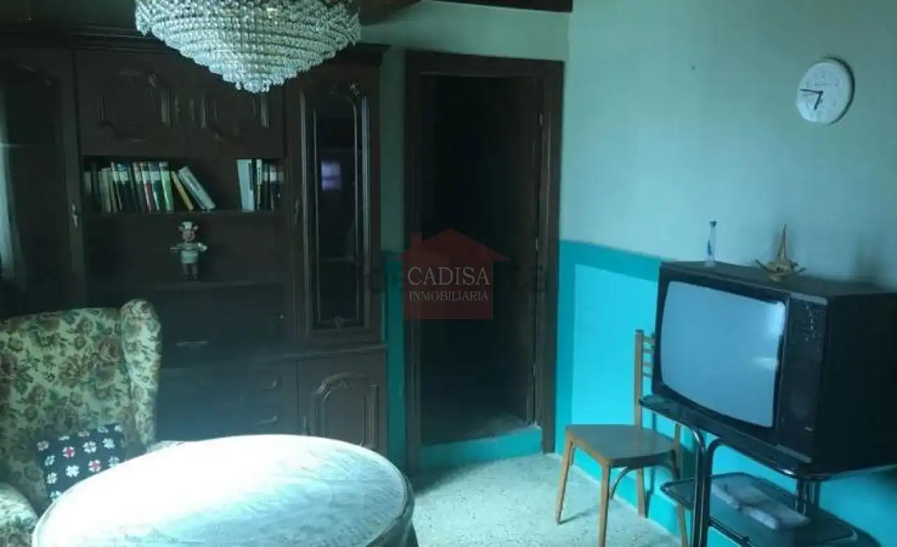 Dormitori de Casa o xalet en venda en San Pedro de Rozados amb Calefacció i Traster