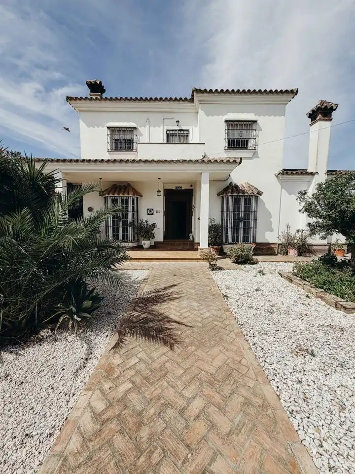 Vista exterior de Casa o chalet en venta en Arcos de la Frontera con Aire acondicionado, Jardín privado y Terraza
