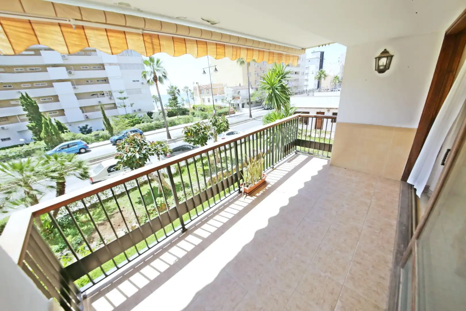 Piso con piscina en venta en Las Gaviotas  - Carvajal