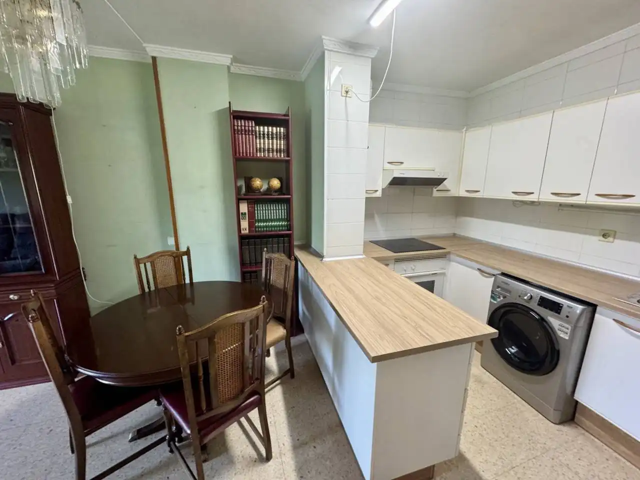 Cocina de Piso en venta en Cerdanyola del Vallès con Calefacción y Terraza