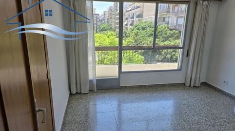 Foto 2 de Piso en venta en Carrer Portugal, Ensanche - Diputación, Alicante / Alacant