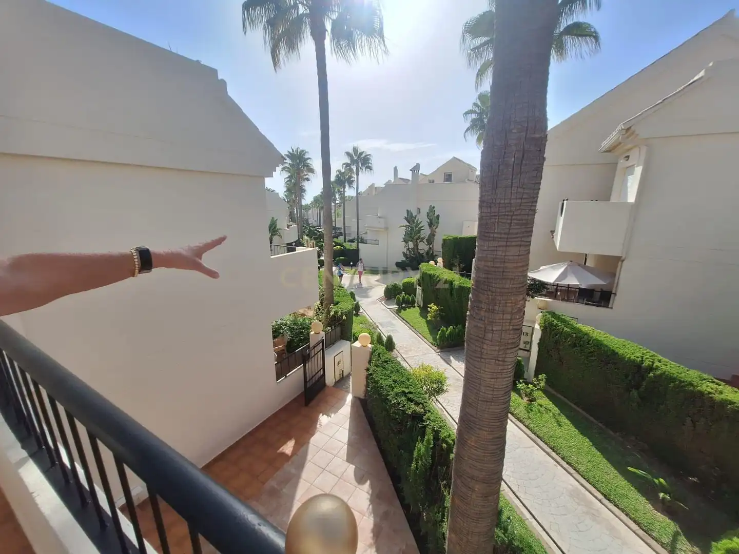 Jardín de Casa adosada de alquiler en Marbella con Aire acondicionado, Trastero y Piscina