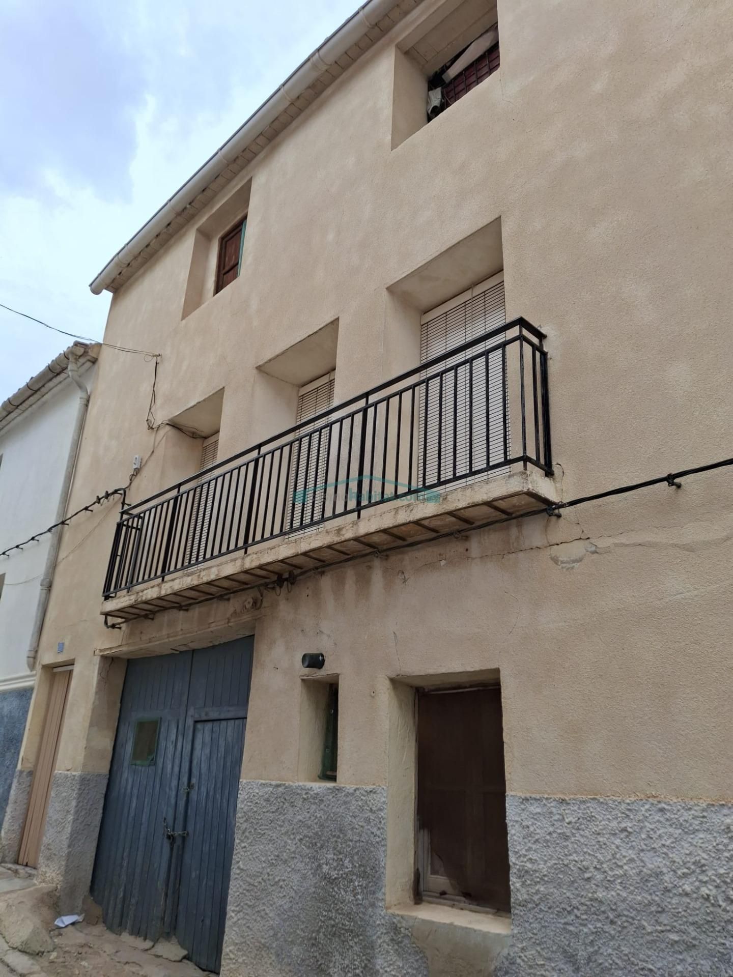 Balcony of House or chalet for sale in Chera  with Storage room
