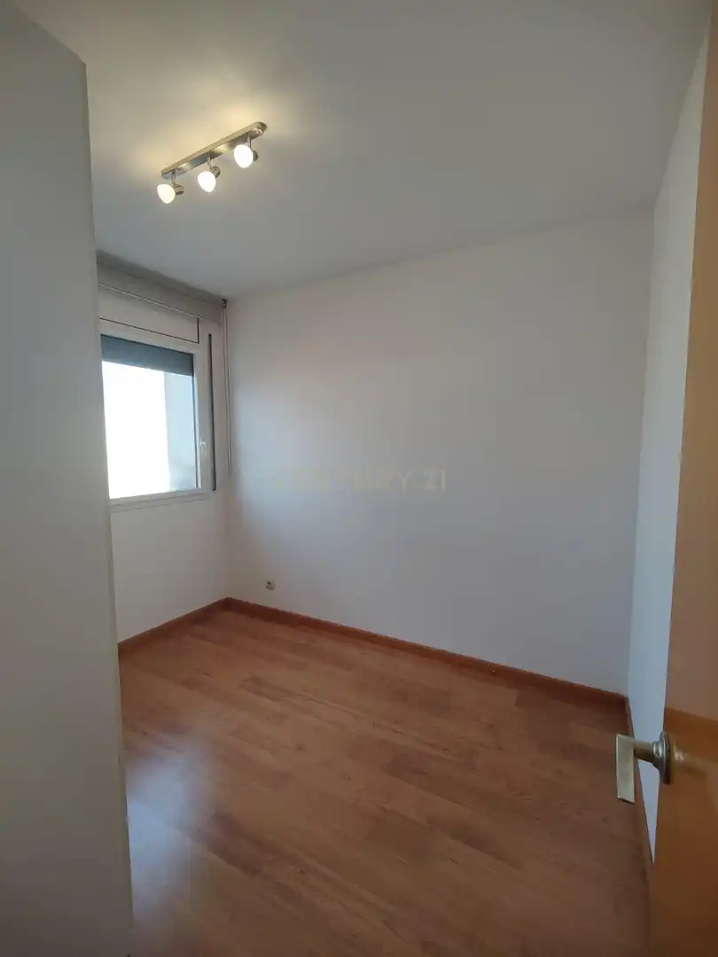 Habitación de Piso en venta en Cerdanyola del Vallès con Aire acondicionado y Horno