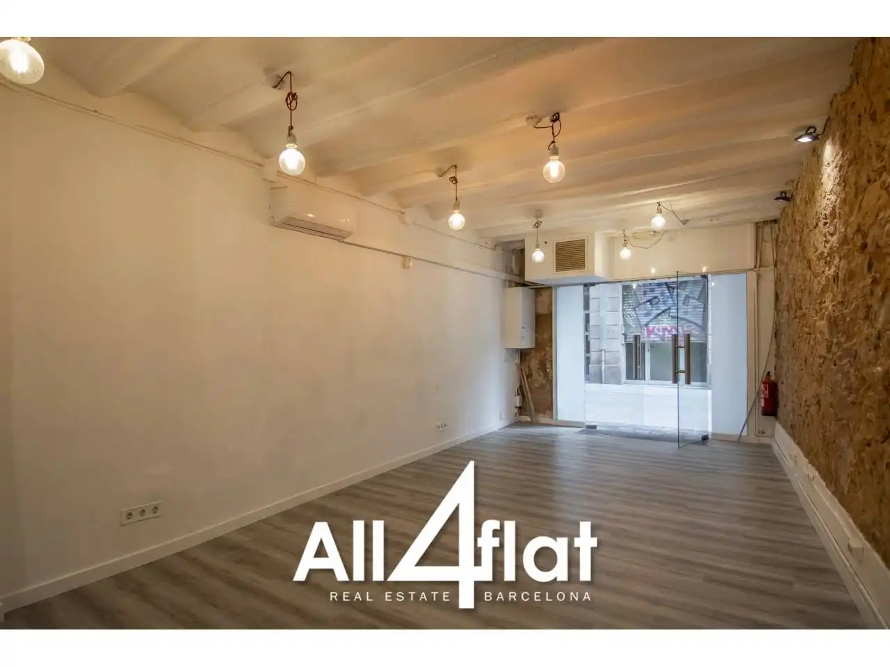 Business premises for sale in Calle Lluna, imagen 14