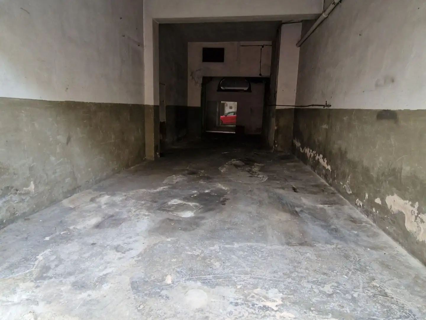 Garage zur Miete in Rota