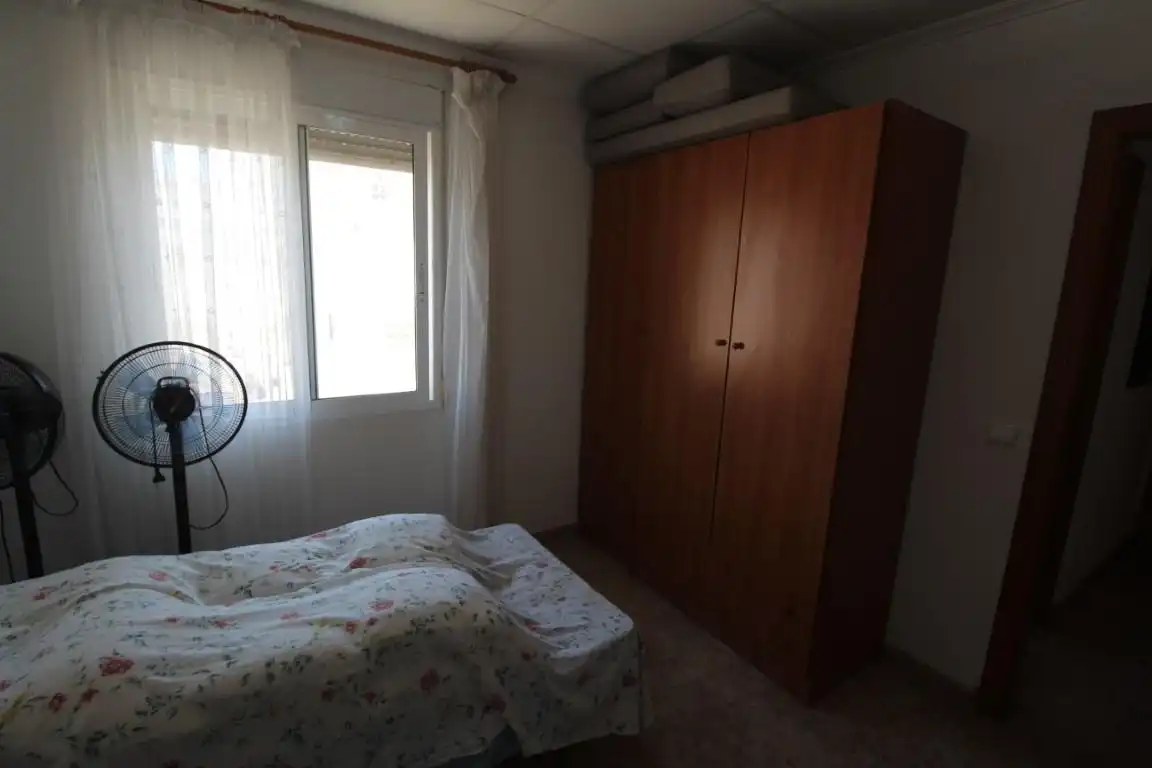 Habitación de Casa adosada en venta en Torrevieja con Aire acondicionado, Jardín privado y Terraza