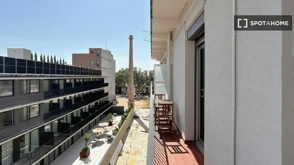 Terrassa de Pis de lloguer en Barcelona amb Aire condicionat, Calefacció i Moblat