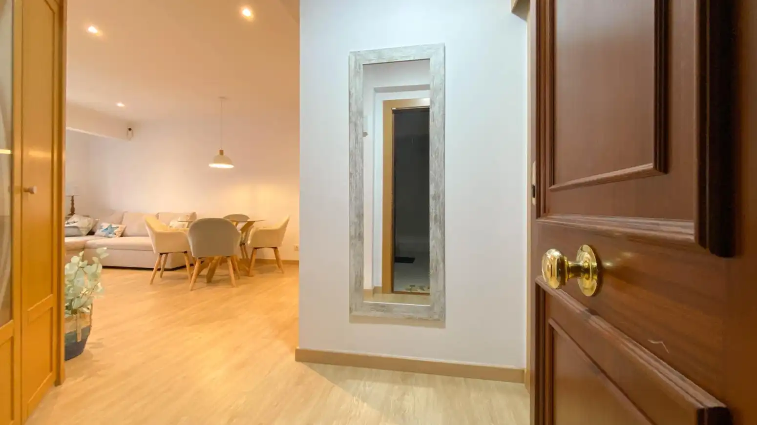 Piso de alquiler en Santander con Calefacción, Parquet y Amueblado