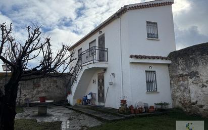Vista exterior de Casa o xalet en venda en Ávila Capital