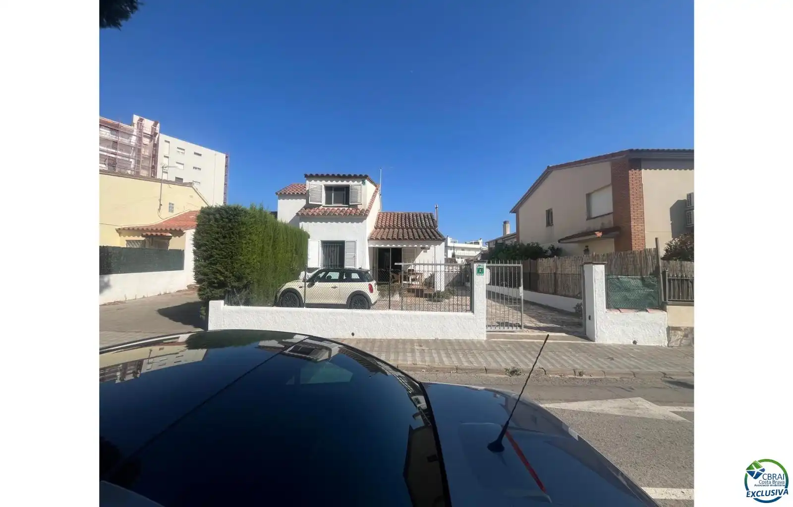 Vista exterior de Casa o xalet en venda en Roses amb Terrassa i Moblat