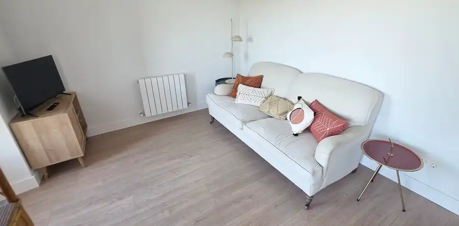 Sala d'estar de Apartament de lloguer en Gorliz amb Calefacció, Moblat i Forn