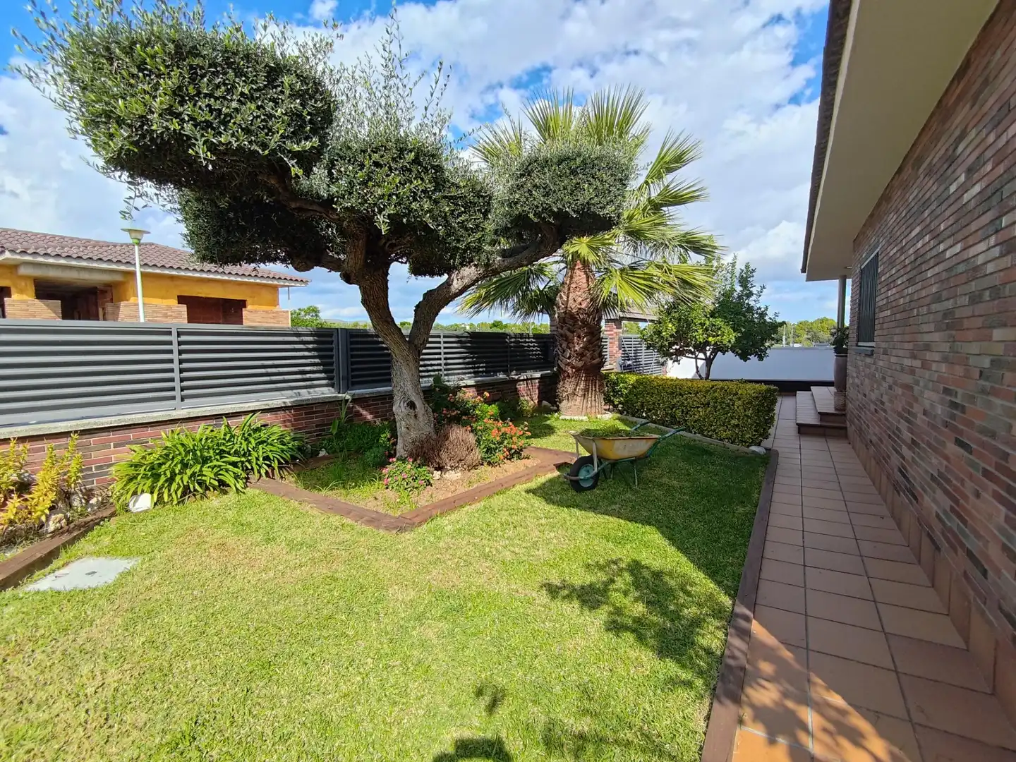 Jardín de Casa o chalet en venta en El Vendrell con Aire acondicionado, Calefacción y Jardín privado
