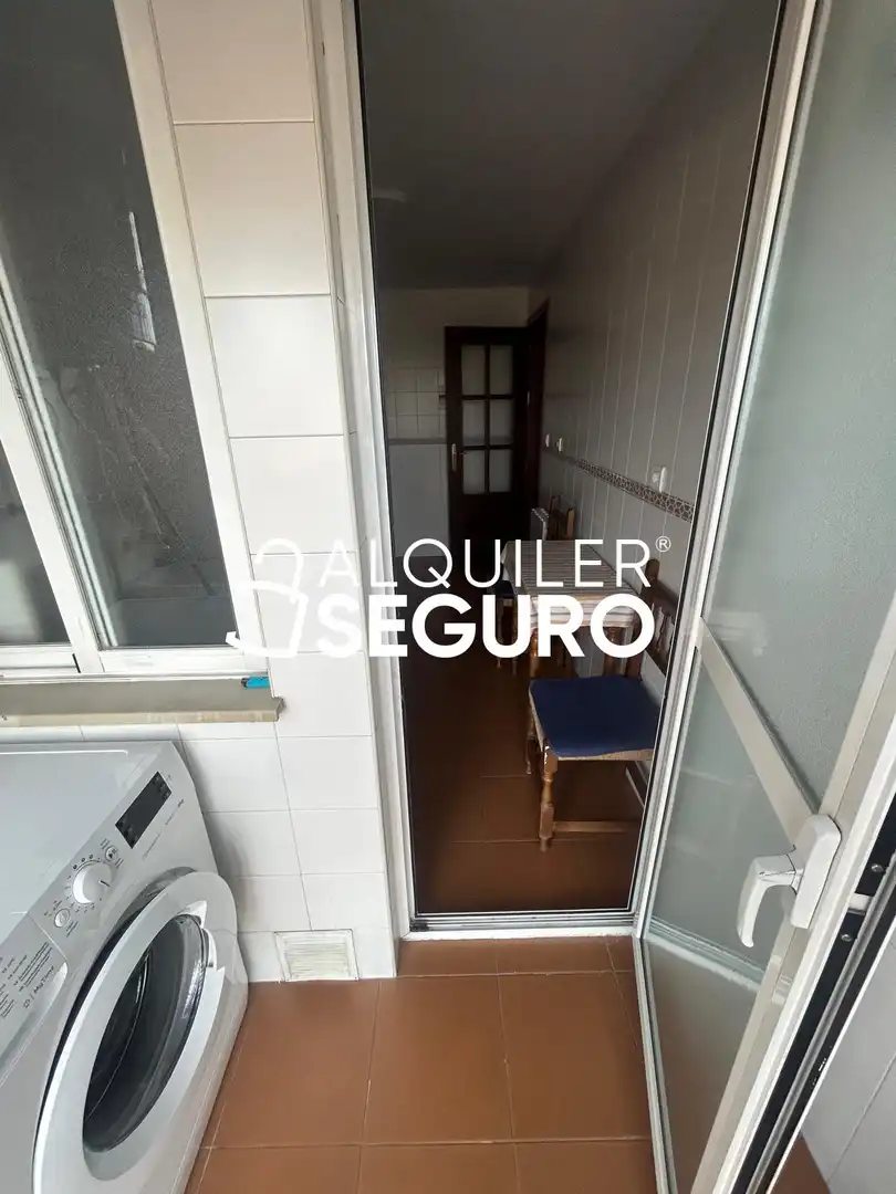 Flat for rent in Granada  with Air Conditioner and Furnished