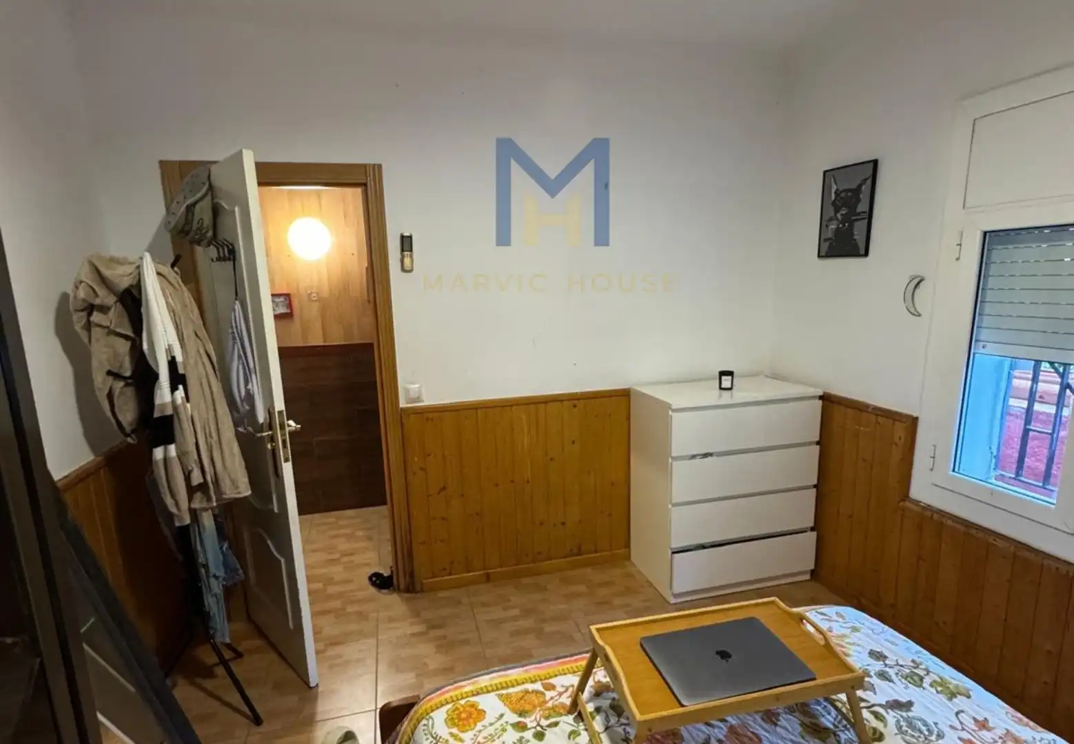 Habitación de Casa adosada en venta en Badalona con Terraza, Trastero y Amueblado